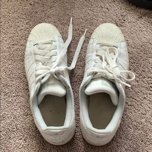 Adidas superstars